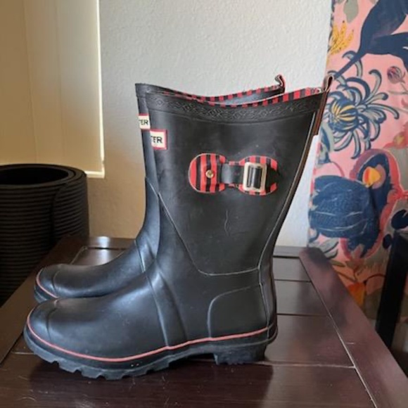 Hunter Rain Boots - Picture 2 of 5